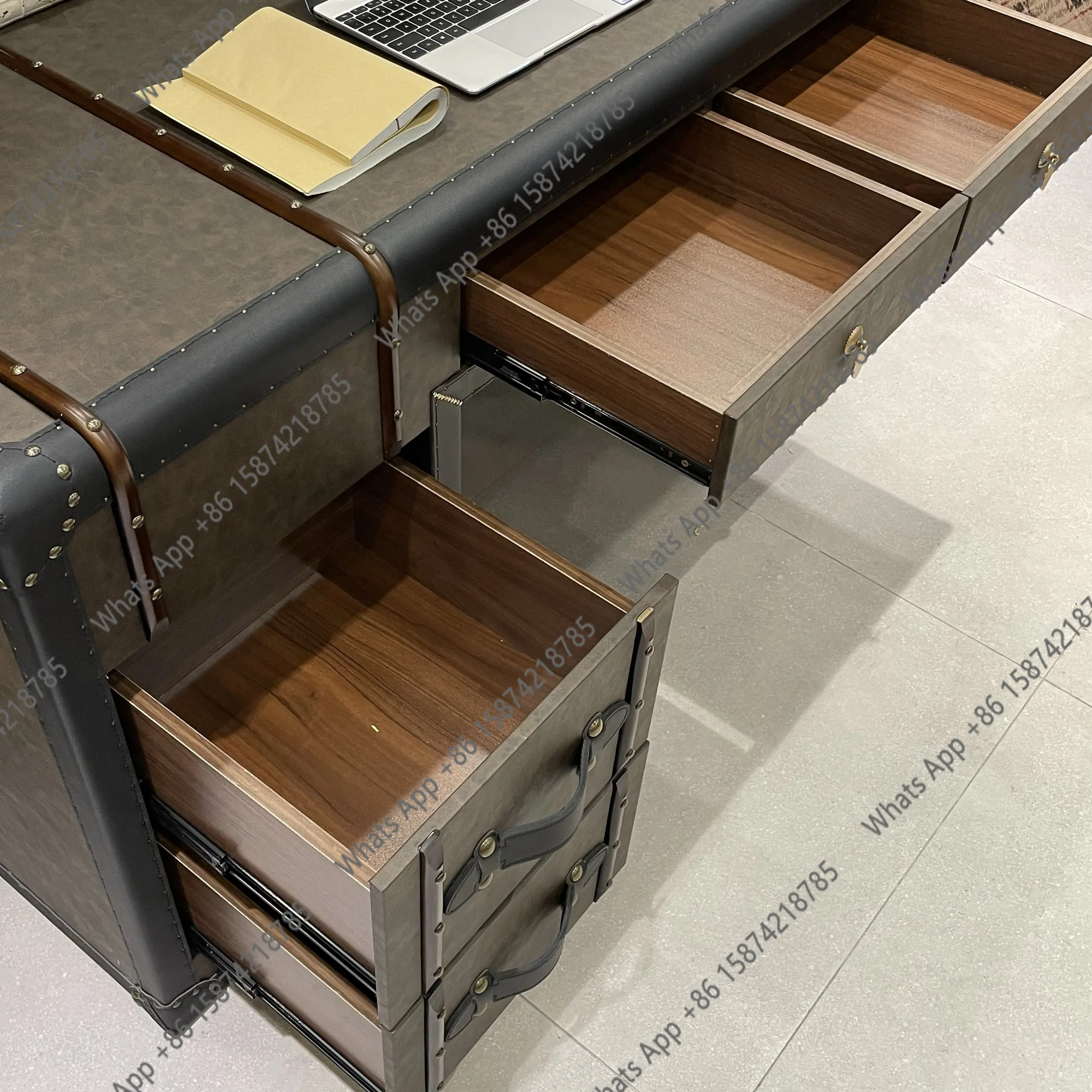 Iu American Retro Second-hand  - Office Furniture Second Hand ulasan dan harga