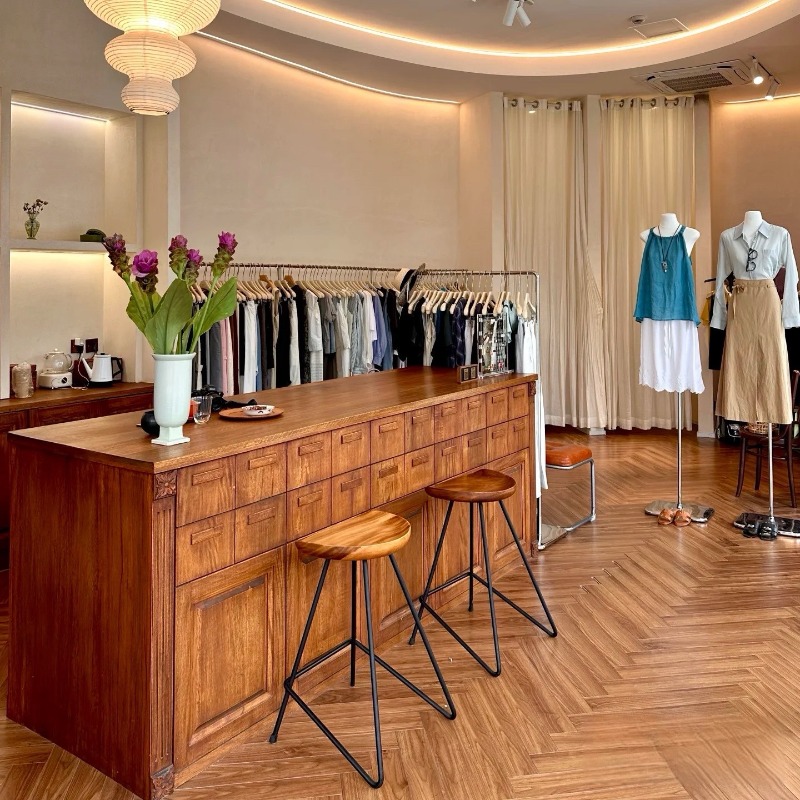 Clothing store, cashier counte - Office Furniture Second Hand ulasan dan harga